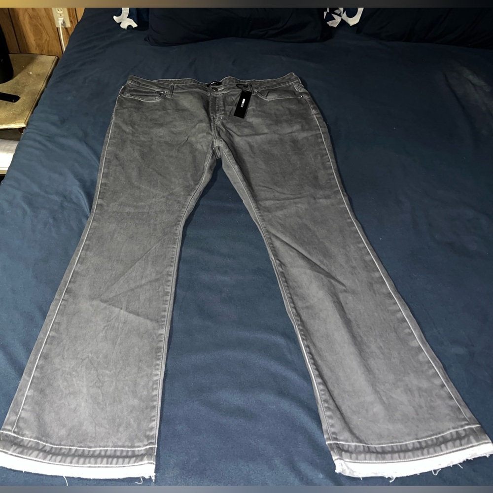 Men’s flared stacked jeans